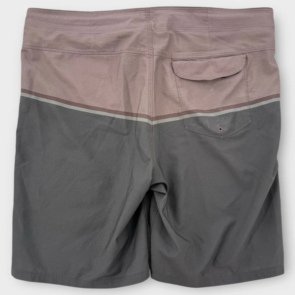 Hurley Board Shorts Mens 36 Gray Red Colorblock Stretch Drawstring Surf Swimwear